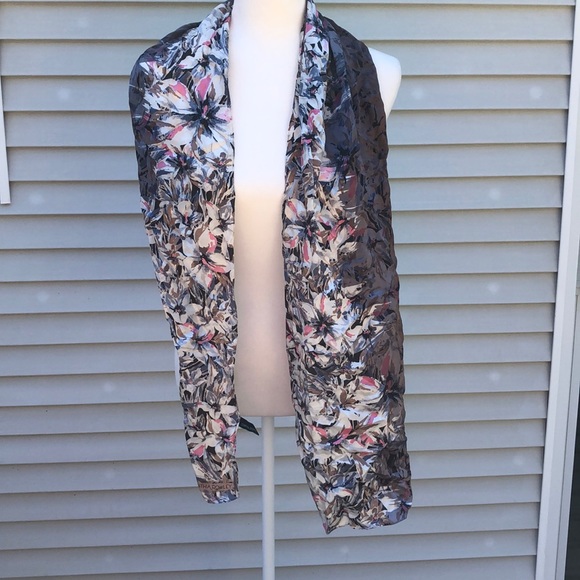 Cynthia rowley 100% silk floral print scarf - Picture 3 of 3